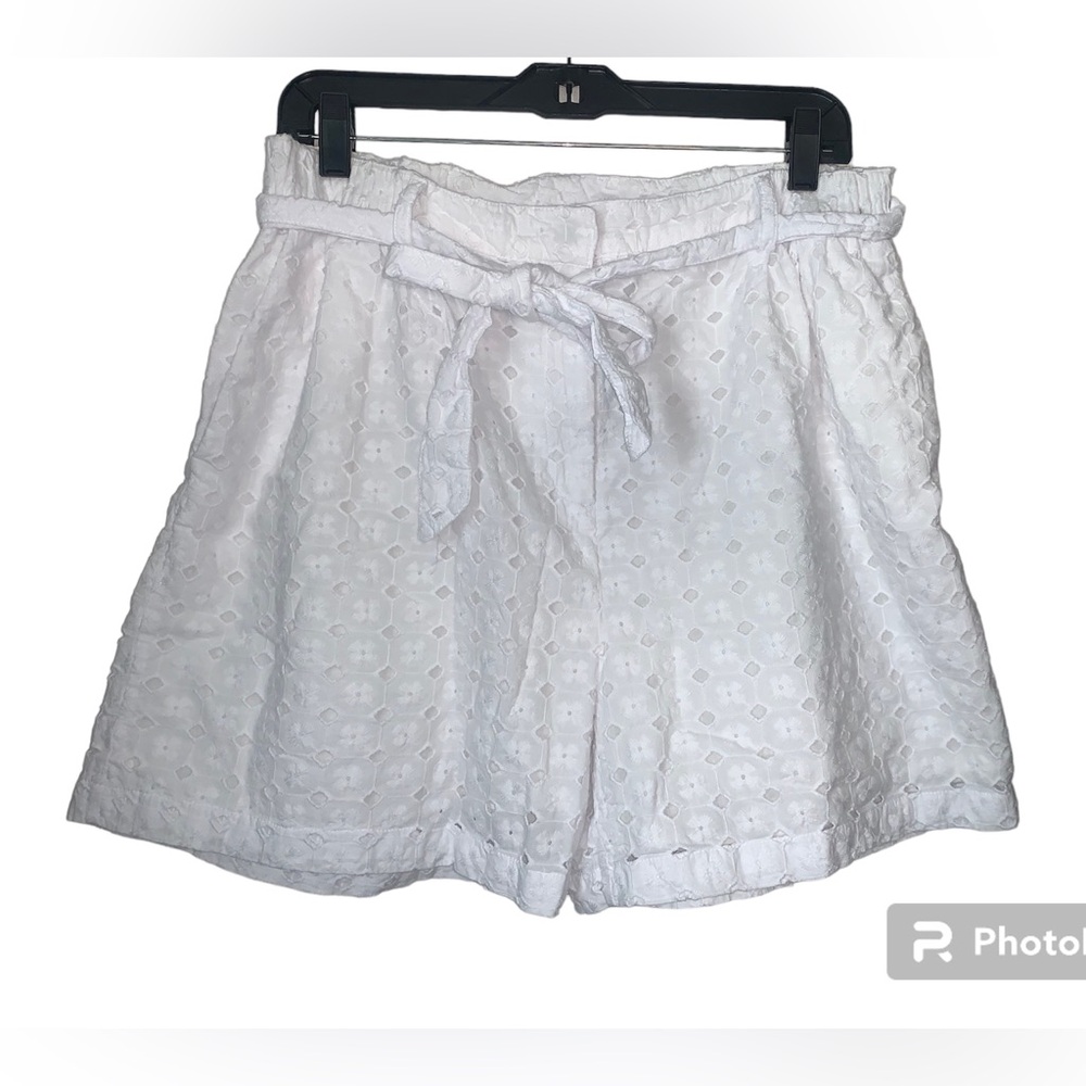 Nordstrom‎ white eyelet tie waist high waisted shorts size large